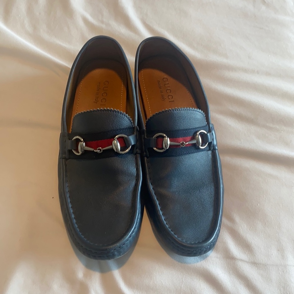 Perfect condition Men’s Gucci loafers navy size 9